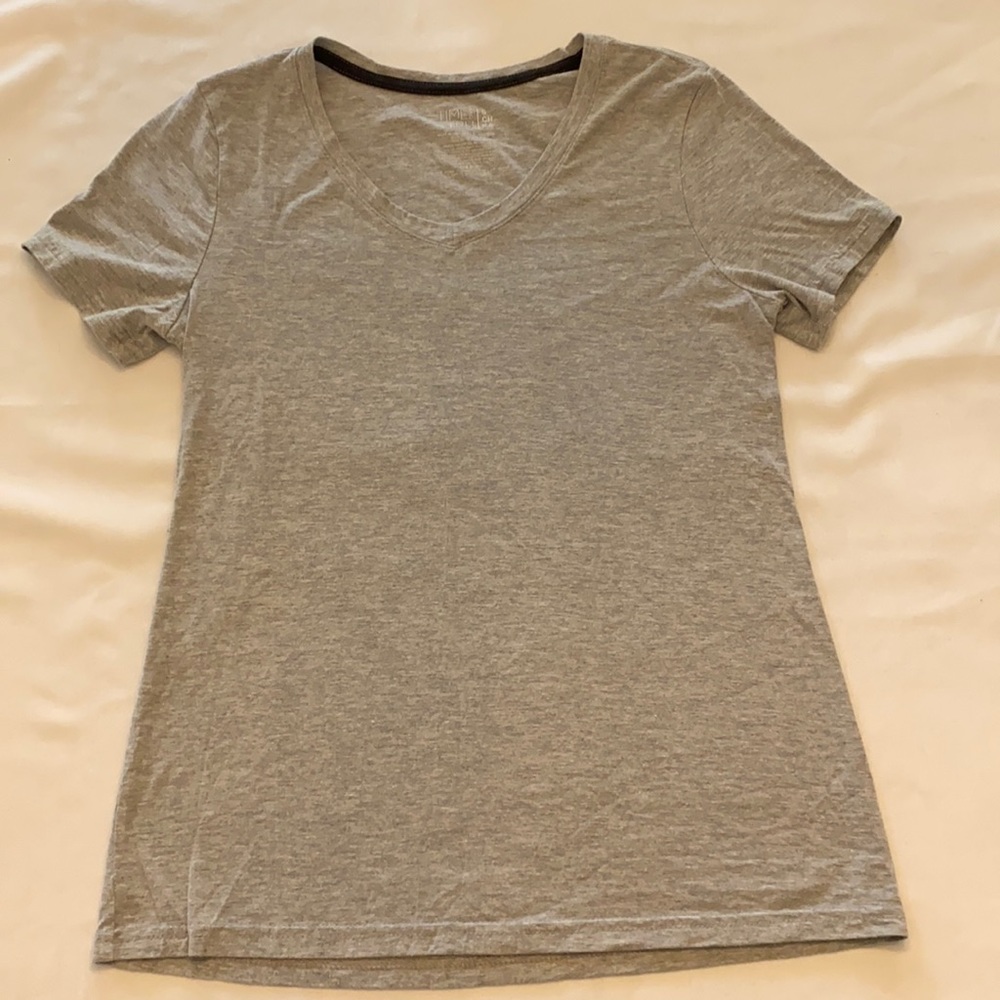 TIME AND TRU Gray T-Shirt Size Small